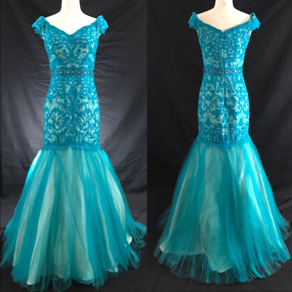 NEW Mon Cheri Dress